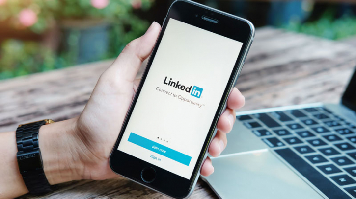 LinkedIn cuts 700 jobs and closes China app