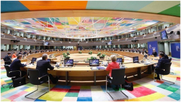 EU calls emergency meeting after Trump threatens tariffs tied to Greenland