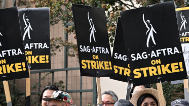 Hollywood actors agree tentative deal to end strike