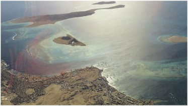 Iran claims full control of Strait of Hormuz amid US tensions