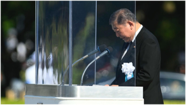 Japanese leaders press for world without nuclear weapons