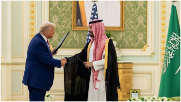 Saudi Arabia signs deals worth over $300bn with US