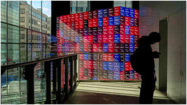 Asian stocks fall as Wall Street slump and AI worries hit sentiment