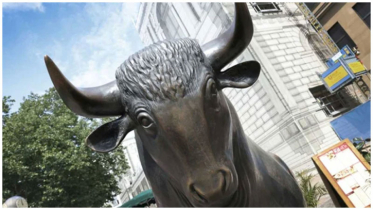 Asian stocks extend rally on rate cut optimism