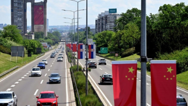 Xi Jinping in Serbia for talks to boost economic ties