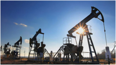 Oil prices hold steady as markets await fed rate decision