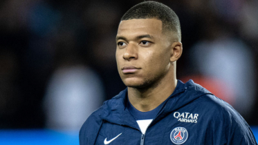 PSG prepared to sell Mbappe this summer