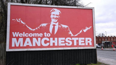 Sir Jim Ratcliffe agrees deal to buy 25% Man Utd stake