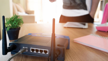 Chinese tech firm keen to set up router factory in Bangladesh