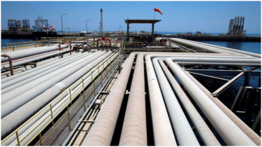 Saudi Arabia lowers oil prices for Asian buyers