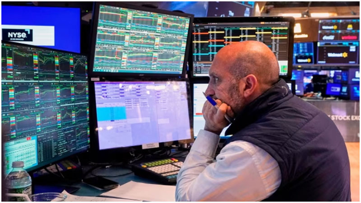 US government bonds fall as worries over Trump's tax bill flare up US government bonds fall as worries over Trump's tax bill flare up
