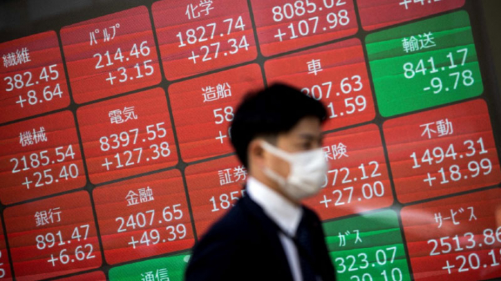 Asian markets fall ahead of key US jobs data