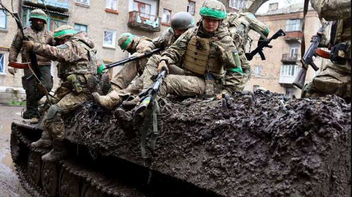 Ukraine reports ‘unprecedented bloody battles' in Bakhmut