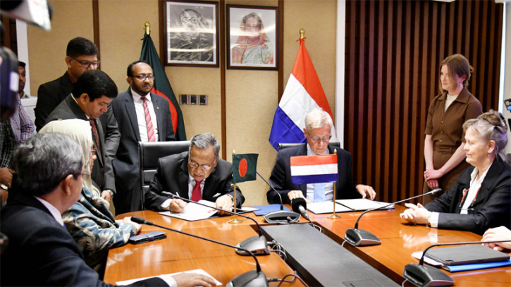 Bangladesh-Netherlands sign deal to amend double tax avoidance agreement