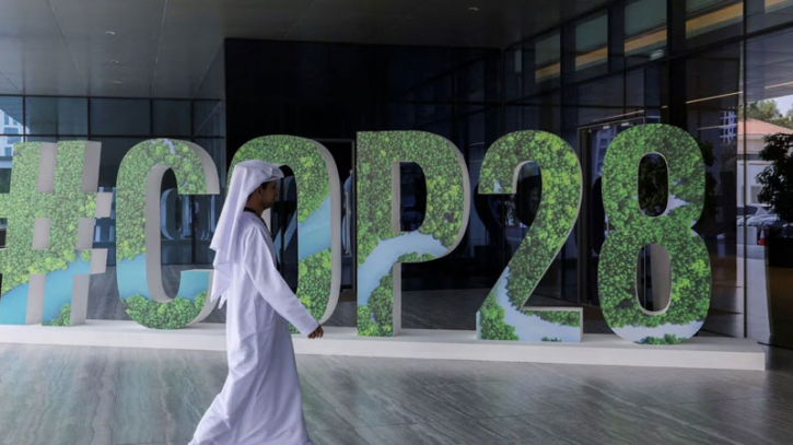 COP28: The scientific basis for a rapid fossil fuel phase out COP28: The scientific basis for a rapid fossil fuel phase out