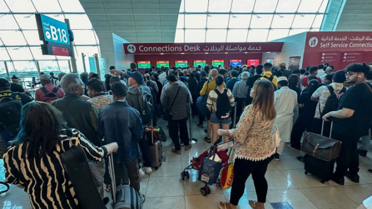 Dubai airport comes becomes fully operational after flooding chaos Dubai airport comes becomes fully operational after flooding chaos