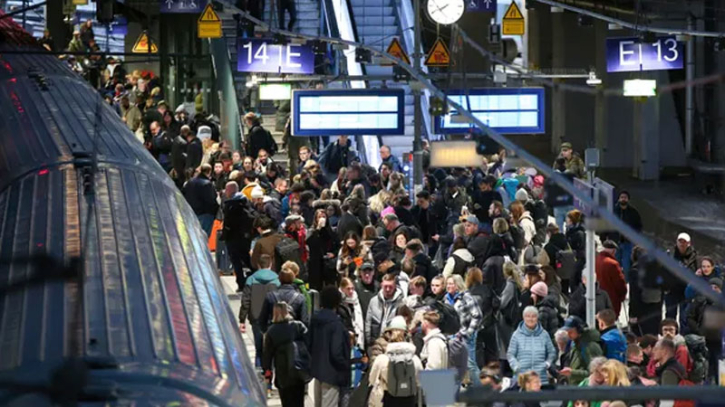 Germany faces transport disruption in cost of living ‘mega-strike’