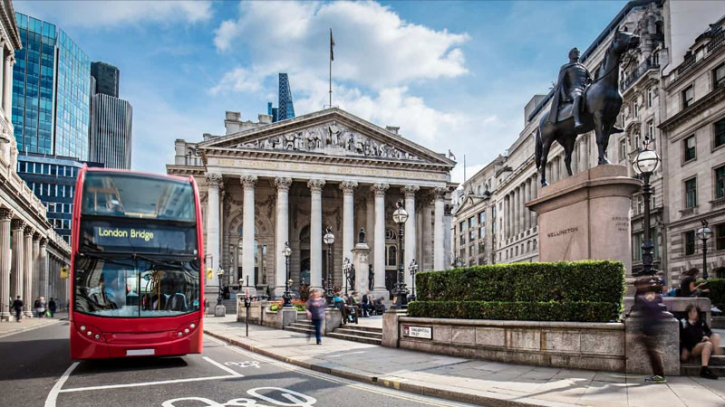 London stocks hit new record at open