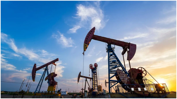 Oil prices dip on confirmation of inventory build