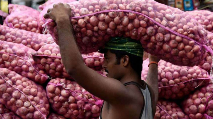 India imposes 40% duty on onion exports as prices rise