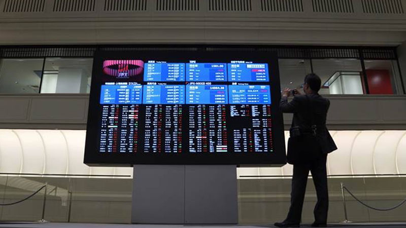 Asian markets edge up as traders weigh US jobs data
