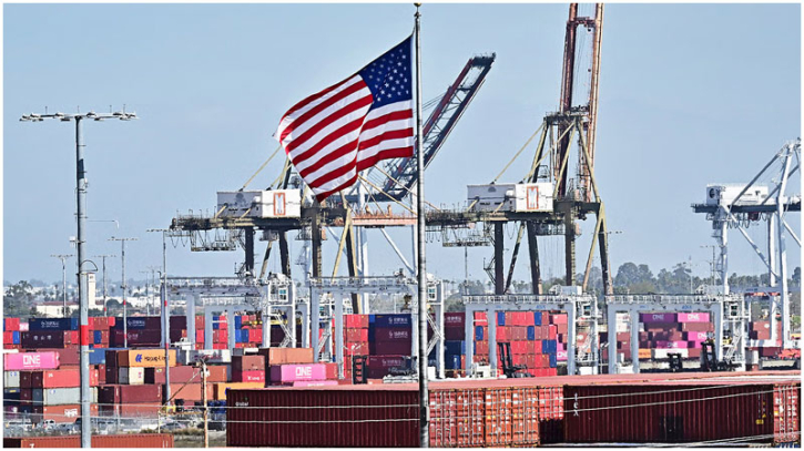 China-US trade war heats up as Beijing's tariffs take effect China-US trade war heats up as Beijing's tariffs take effect