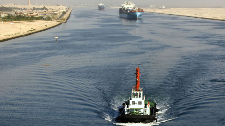 Egypt denies rumours of Suez Canal sale for $1tn Egypt denies rumours of Suez Canal sale for $1tn