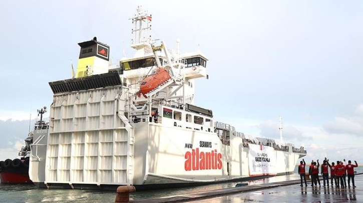 Ship with over 5,000 tons of humanitarian aid for Gaza sets sail from Turkiye