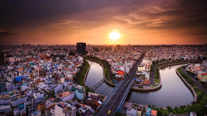 Vietnam's Q1 growth slows as exports slump
